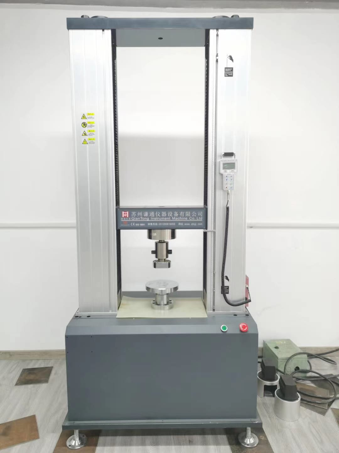 Máy kéo thử nghiệm phụ tùng ô tô QT-6105S